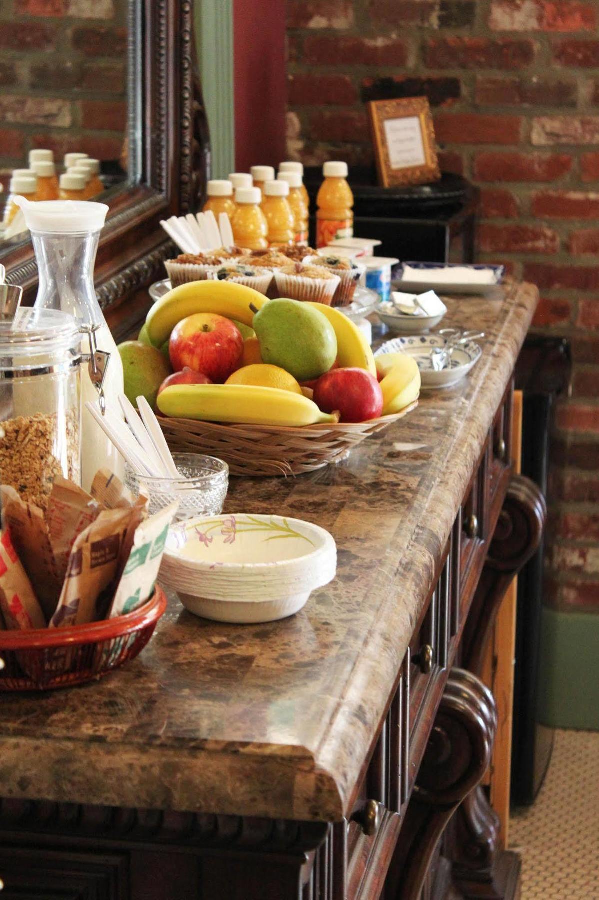 Weinhard Hotel Dayton Ngoại thất bức ảnh